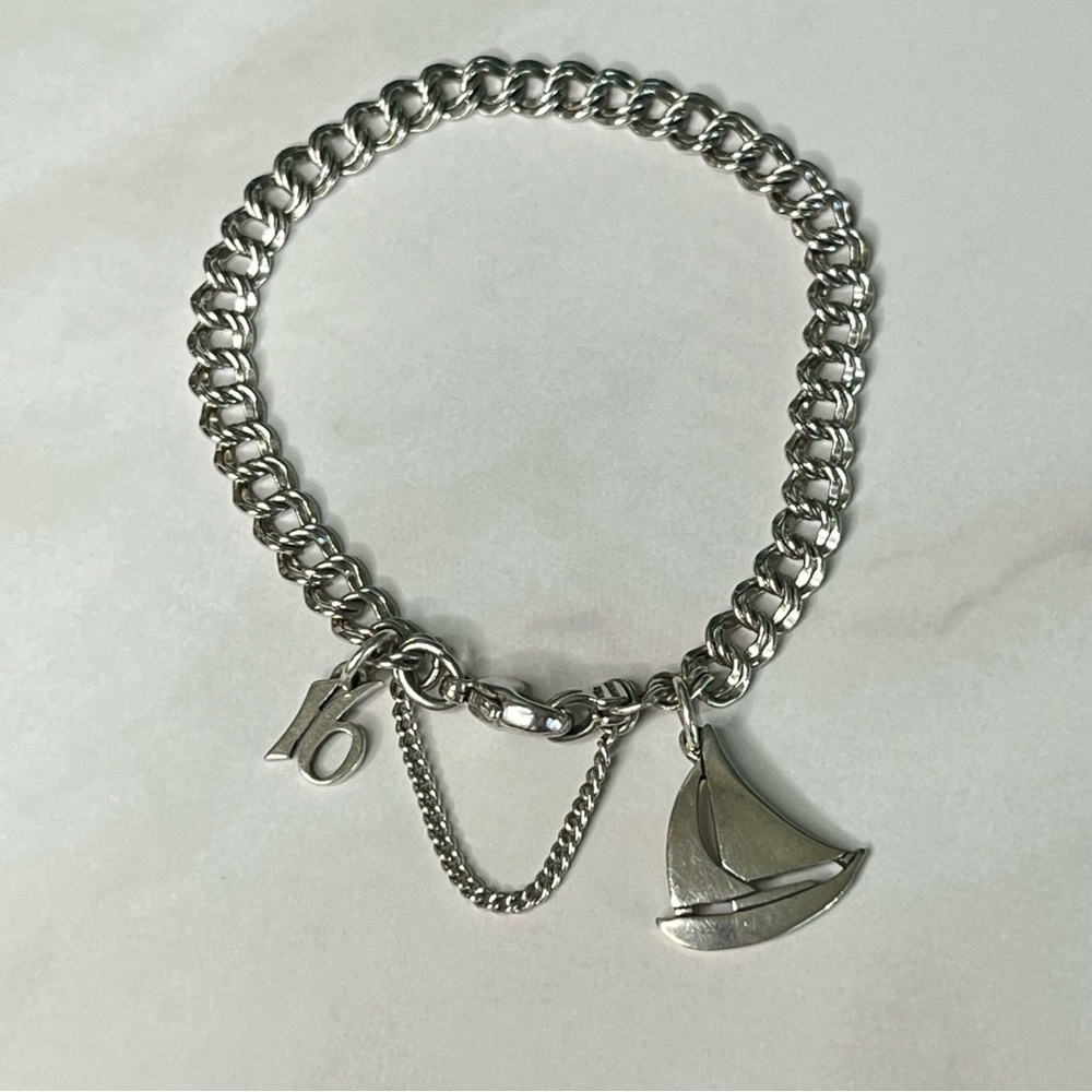 James Avery Charm Bracelet With 2 Charms Sailboat Sixteen 6.5”